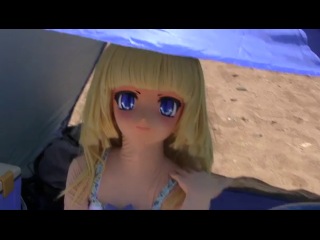 Кигуруми-девушка на пляже
